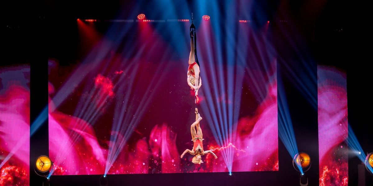 Review: A MAGICAL CIRQUE CHRISTMAS at the Aronoff Center