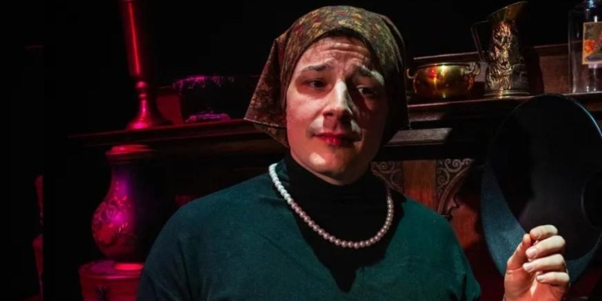 Review: A Powerhouse Performance by Rp Mclaughlin, a Story of Identity with I AM MY OWN WIFE at Stageworks Theatre