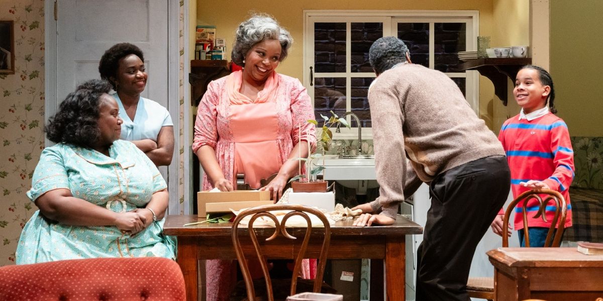 Review: A RAISIN IN THE SUN at Taproot Theatre