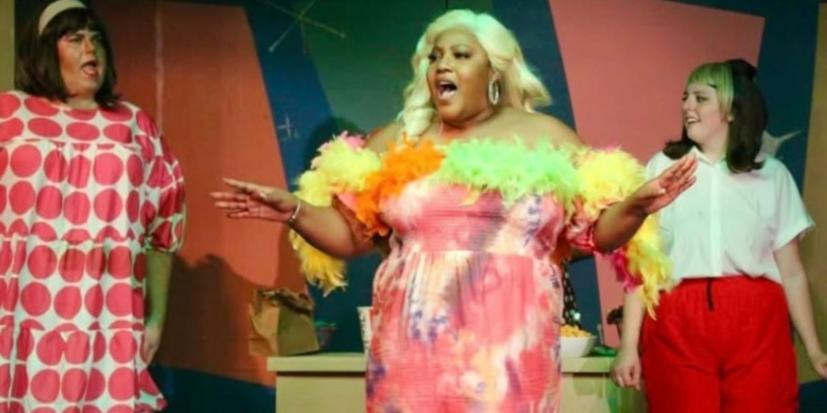 Review: A Timely & Much-Needed HAIRSPRAY at the Carrollwood Players