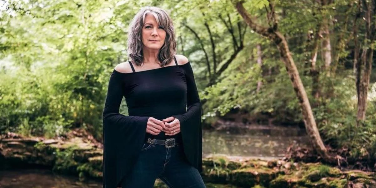 Review: A WINTER GATHERING WITH KATHY MATTEA at Kennedy Center