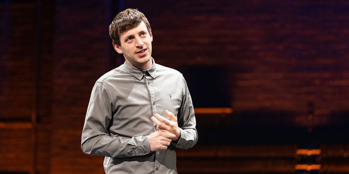 Review: ALEX EDELMAN'S JUST FOR US at Steppenwolf Theatre