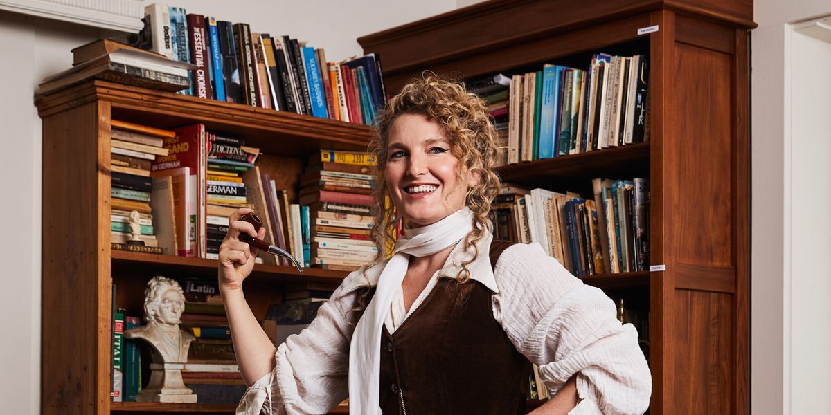 EDINBURGH 2026: Review: ALICE FRASER: OH MAN!, Monkey Barrel at O'Neills (The Tron)
