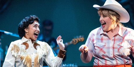Review: ALWAYS...PATSY CLINE at Drury Lane Theatre Oakbrook Terrace, IL Photo