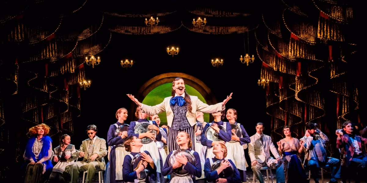 Review: AND THE SHIP SAILS ON at Capitol Musical Theatre, Wroclaw