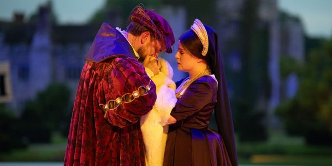 Review: ANNE BOLEYN: THE MUSICAL, Hever Castle Photos