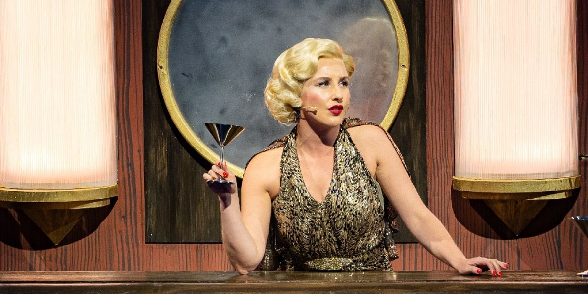 Review: Jeanna De Waal Dazzles in ANYTHING GOES at The Muny