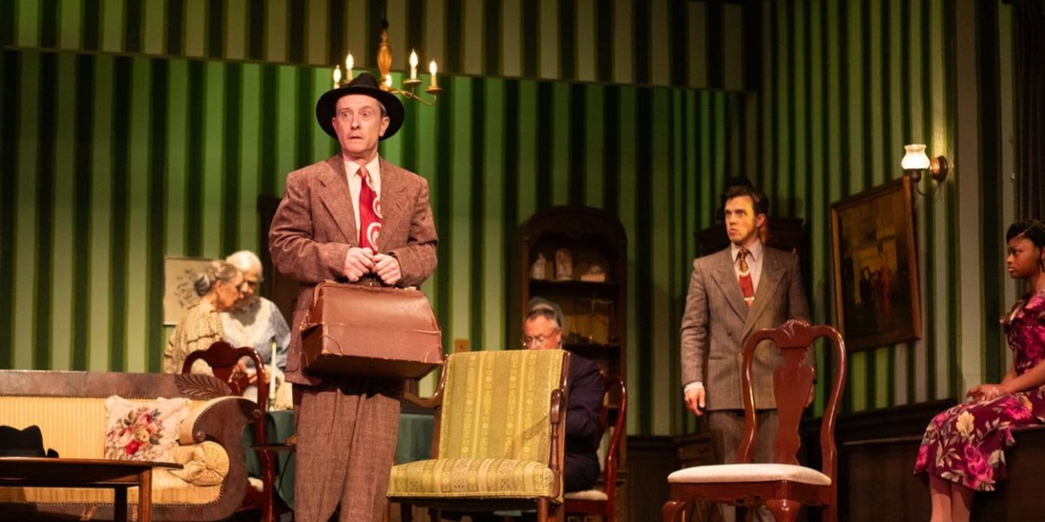 Review: ARSENIC AND OLD LACE at The Barnstormers  Image