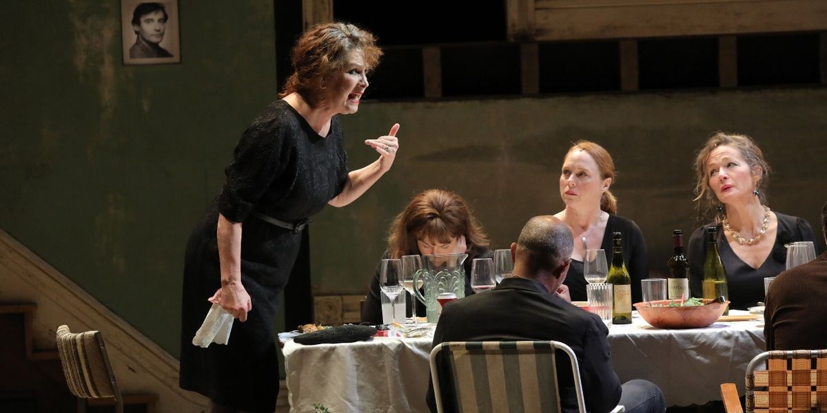 Review: AUGUST: OSAGE COUNTY at State Theatre Centre