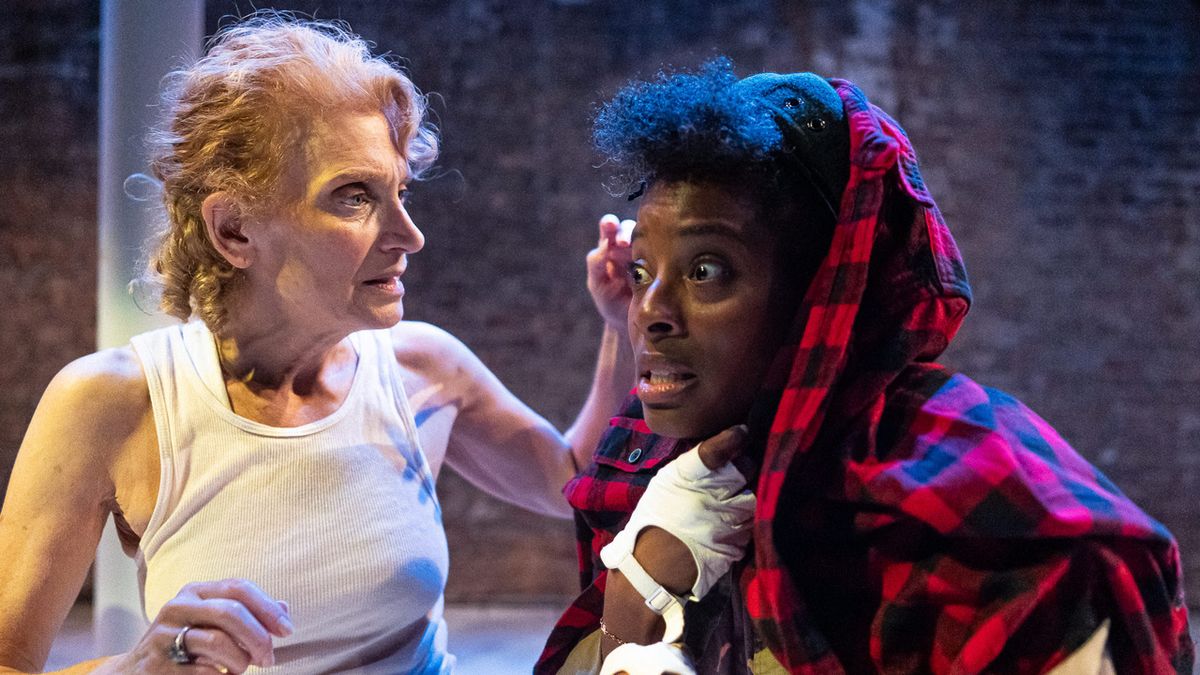 Review: Babes with Blades Theatre Company KING LEAR at Theater Wit
