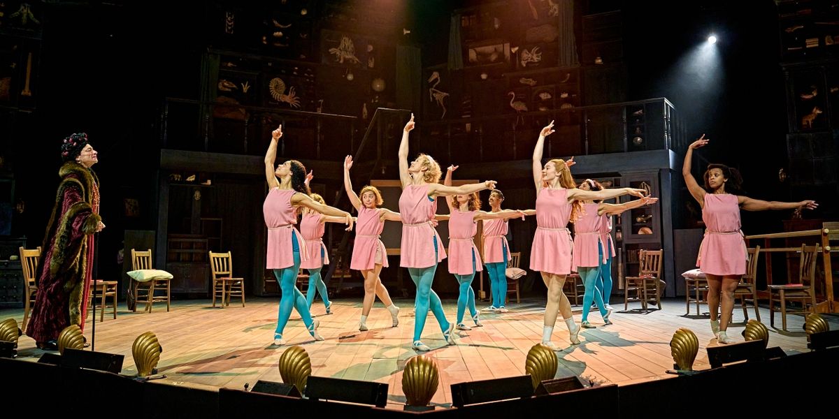Review: BALLET SHOES, National Theatre