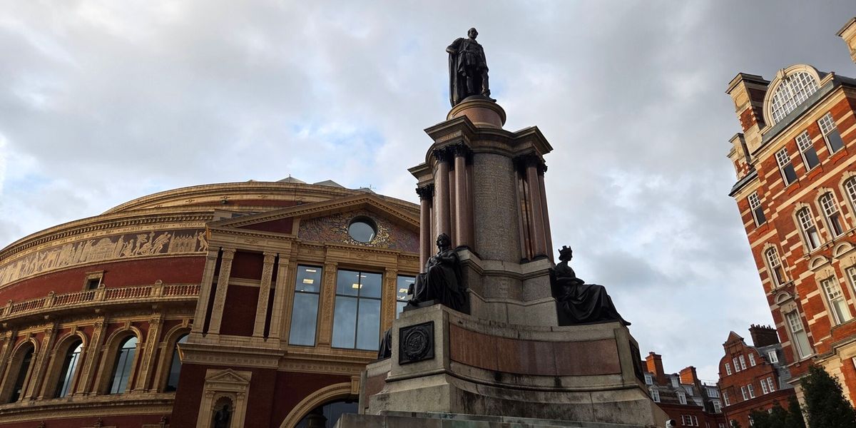 Review: BBC PROMS: RATTLE CONDUCTS SCHUMANN at Royal Albert Hall