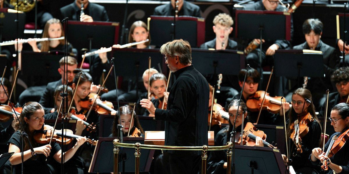 Review: BBC PROMS: SALONEN CONDUCTS 20TH-CENTURY CLASSICS, Royal Albert Hall