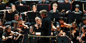 Review: BBC PROMS: SALONEN CONDUCTS 20TH-CENTURY CLASSICS, Royal Albert Hall