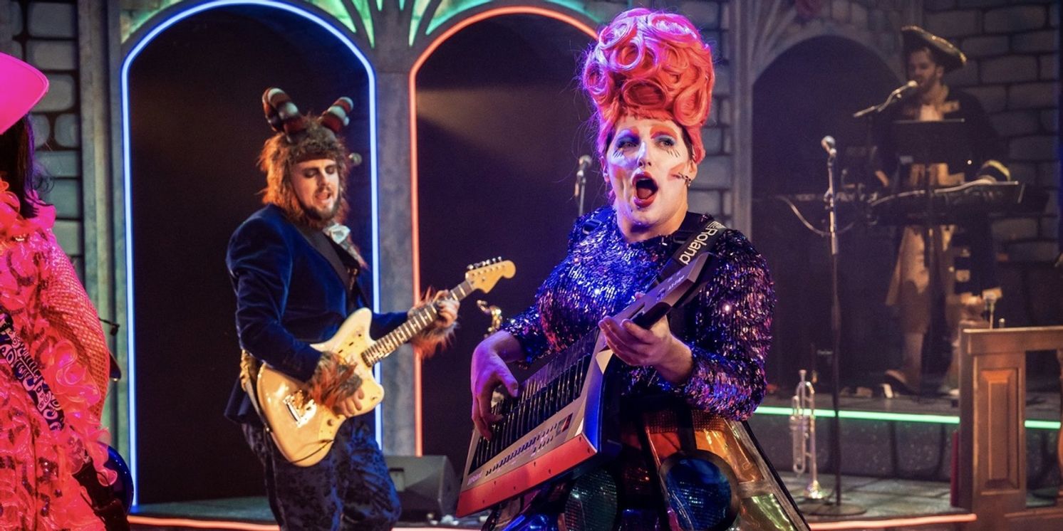 Review: BEAUTY AND THE BEAST, New Wolsey Theatre  Image