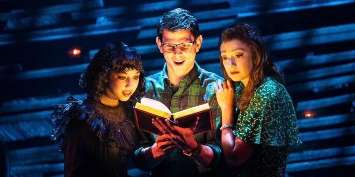 Review: BEETLEJUICE Thrills At The Northern Alberta Jubilee Auditorium