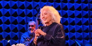 Review: Betty Buckley's RANDOM NOTES Cast a Spell at Joe's Pub