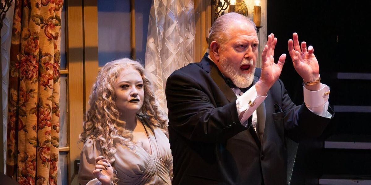 Review: BLITHE SPIRIT at Theatre In The Round