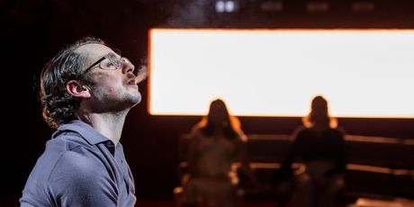 Review: BROKEN GLASS, Young Vic Photo