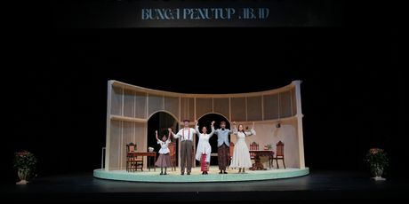 REVIEW: BUNGA PENUTUP ABAD brings Pramoedya’s World to the Stage Photo