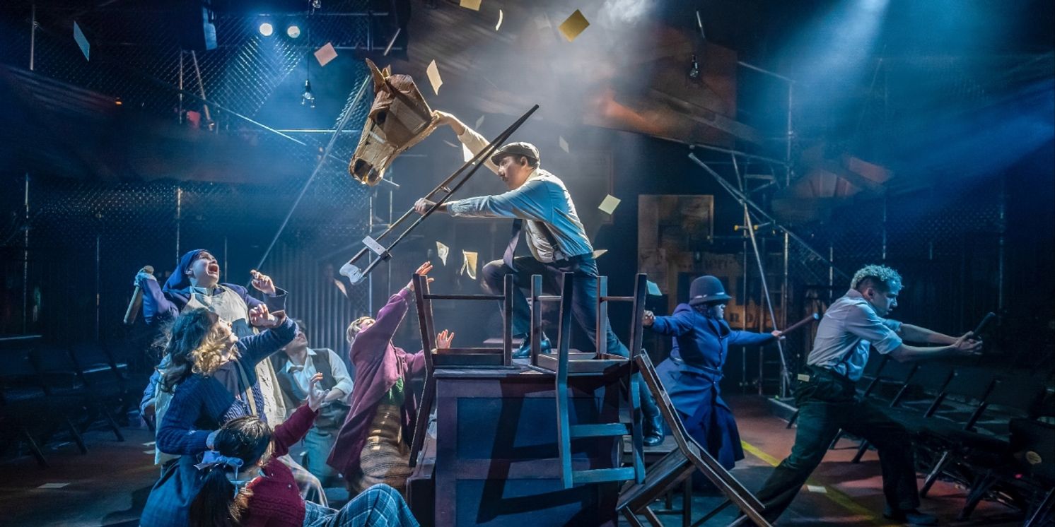 Review: CABLE STREET, Southwark Playhouse  Image