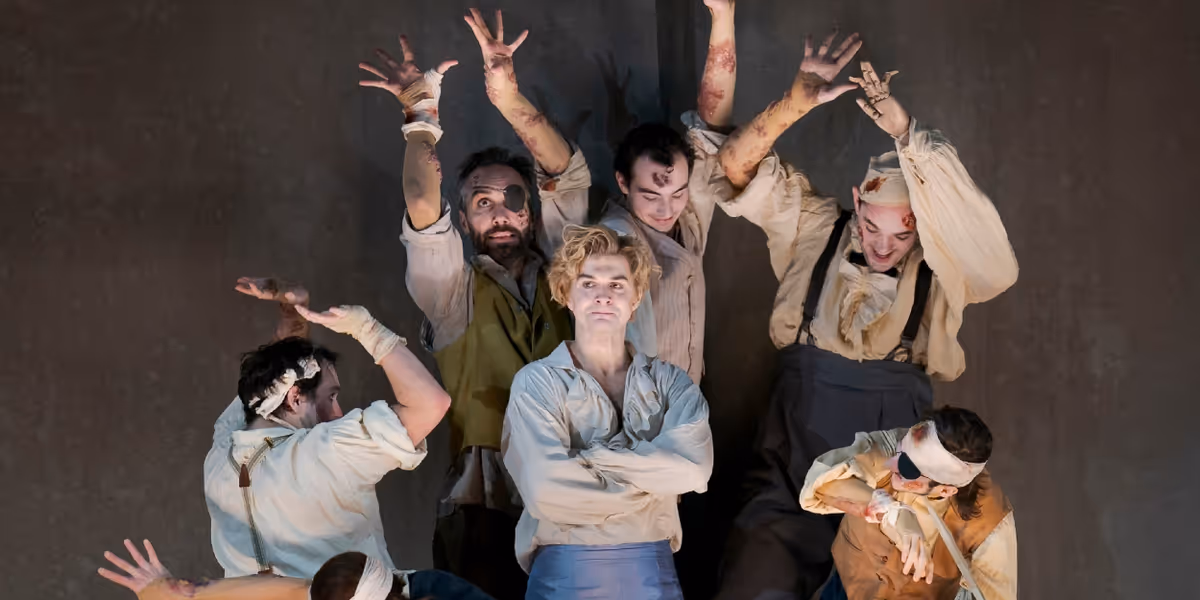 Review: CANDIDE at Museumsquartier Halle E