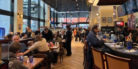 Review: CARNEGIE DINER & CAFÉ Satisfies Cravings for All Your Favorites Photo