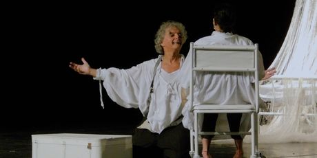 Crítica: ÍCARO at Teatro De La Ciudad Esperanza Iris Photo