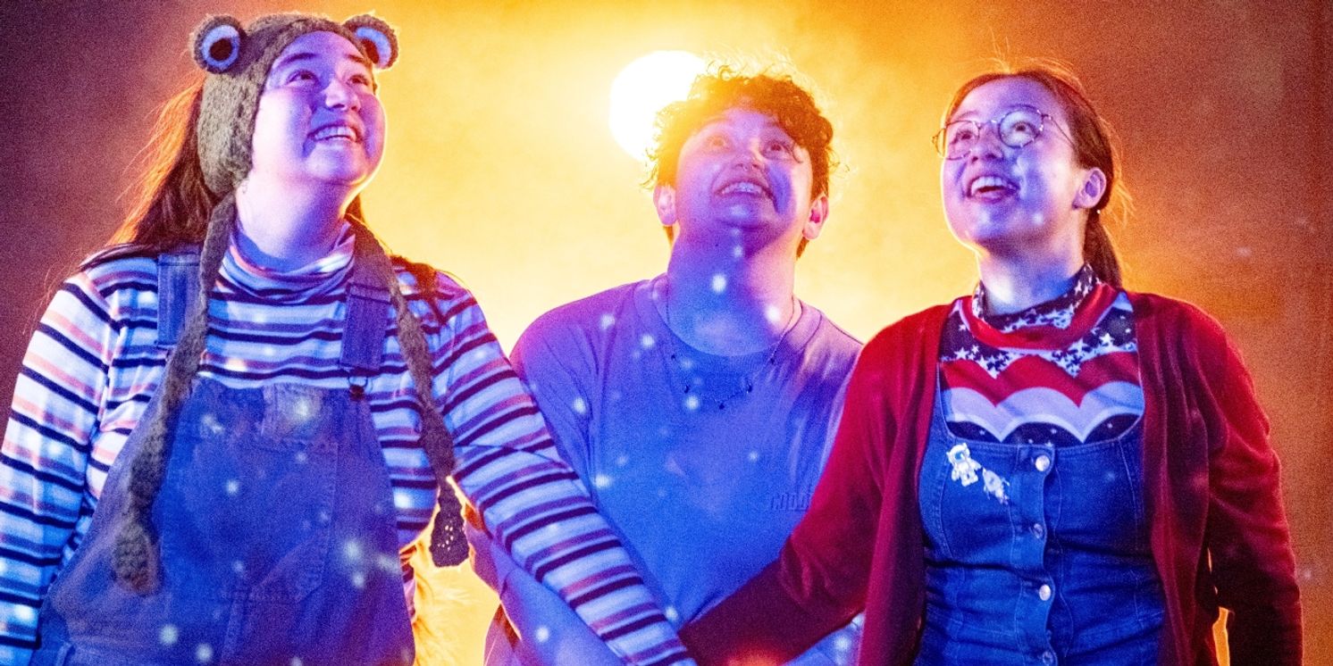 Review: CASSIE AND THE LIGHTS, Southwark Playhouse Borough  Image