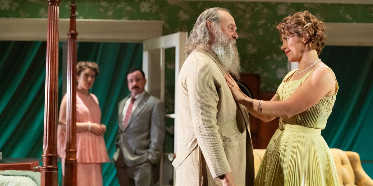 Review: CAT ON A HOT TIN ROOF at The Gamm Theatre