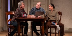Review: CATCH AS CATCH CAN at Steppenwolf Theatre Company