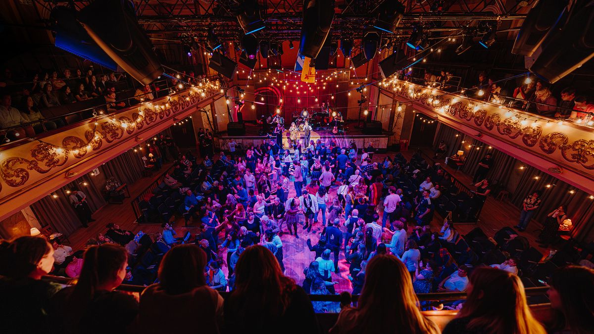 Review: CEILIDH, Shoreditch Town Hall