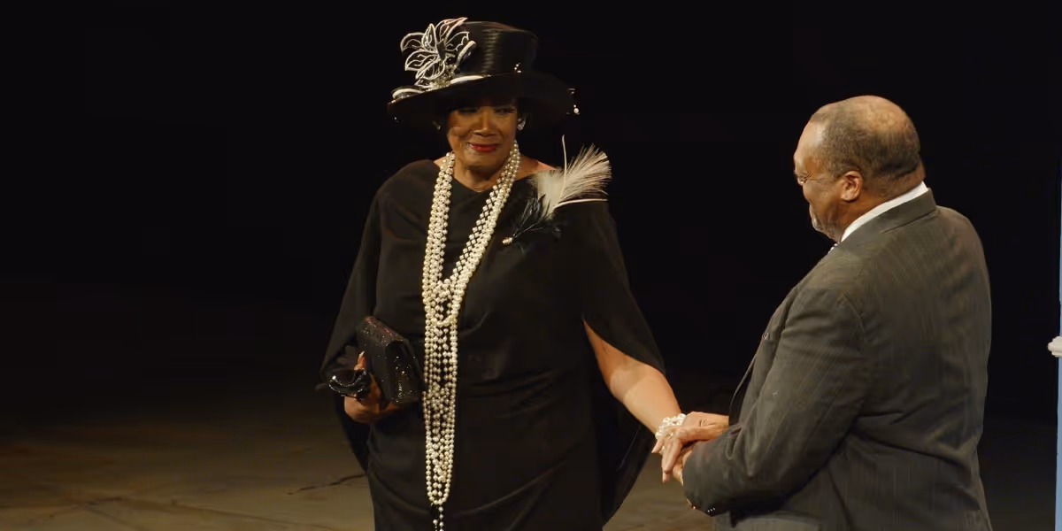 Review: CHICKEN AND BISCUITS at The Black Rep is A Funny Look at a Dysfunctional Family Gathering to Bury a Loved One