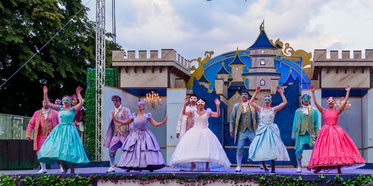 Review: CINDERELLA at Prescott Park