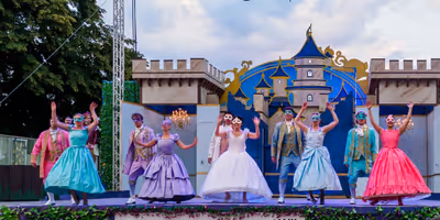 Review: CINDERELLA at Prescott Park Photo