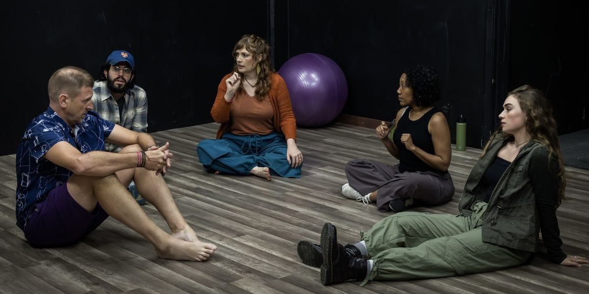 Review: CIRCLE MIRROR TRANSFORMATION at MIGHTY ACORN PRODUCTIONS