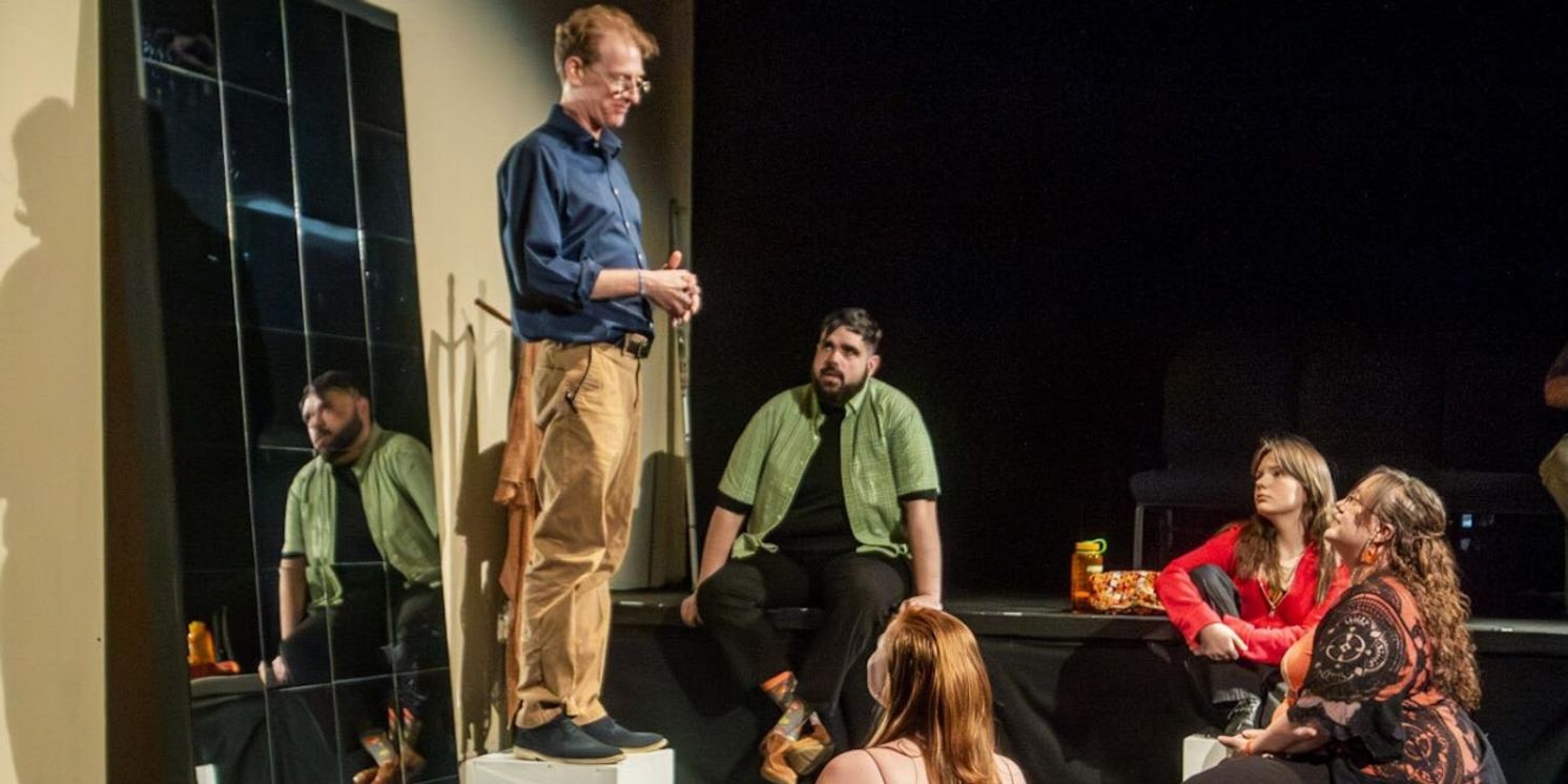 Review: CIRCLE MIRROR TRANSFORMATION at The Weekend Theater  Image