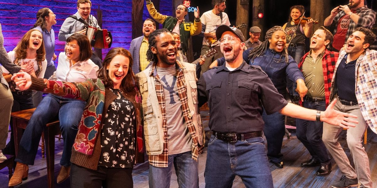 Review: COME FROM AWAY at Robinson Center