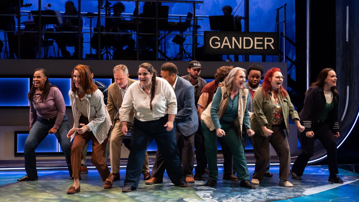 Review: COME FROM AWAY at Stages Houston