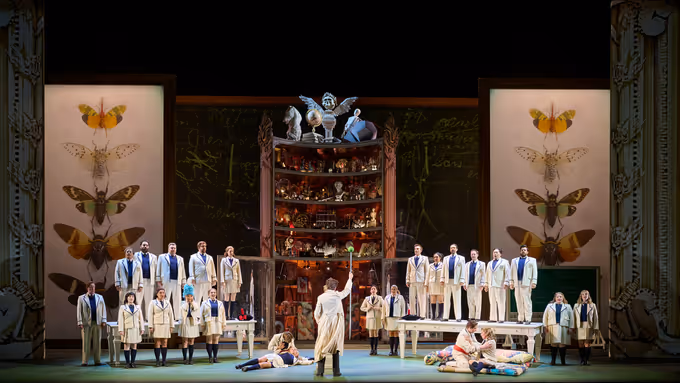 Review: COSĺ FAN TUTTE at Four Seasons Centre For The Performing Arts Photos