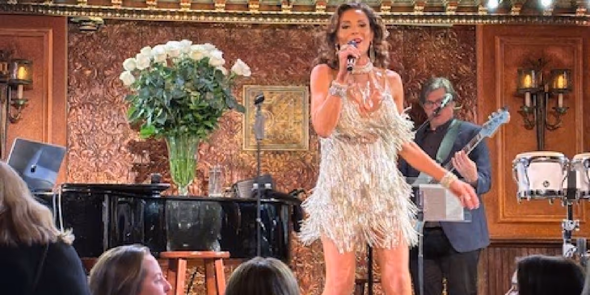 Review: COUNTESS CABARET STARRING LUANN DE LESSEPS Bedazzles at 54 Below