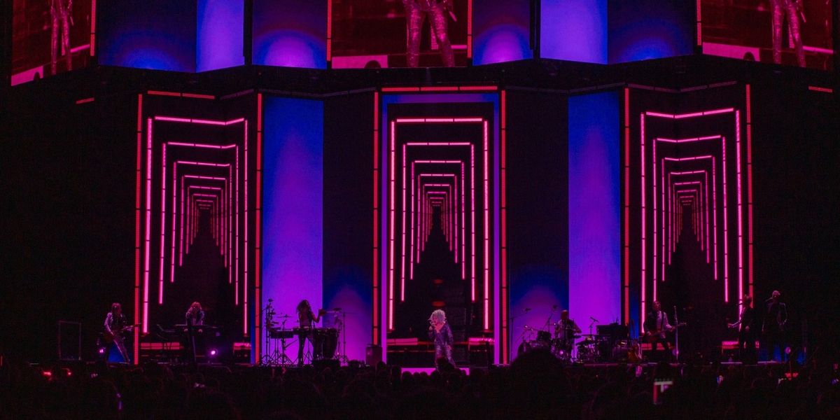 Review: CYNDI LAUPER: GIRLS JUST WANNA HAVE FUN TOUR at Target Center Minneapolis