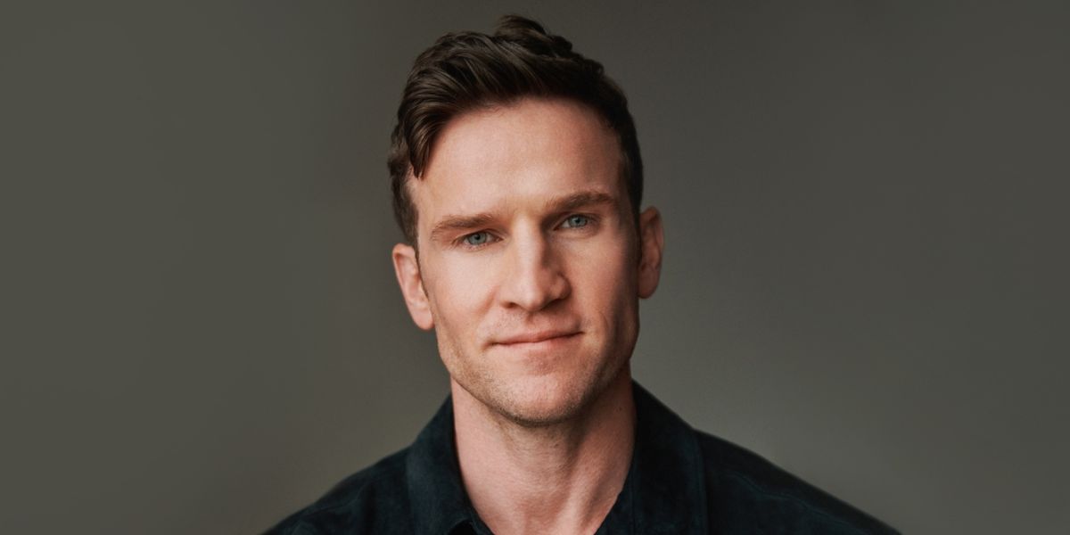 Review: Claybourne Elder Makes Charming OC Cabaret Debut at Segerstrom Arts
