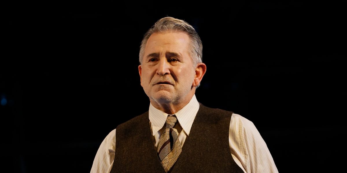 Review: DEATH OF A SALESMAN at Crown Theatre