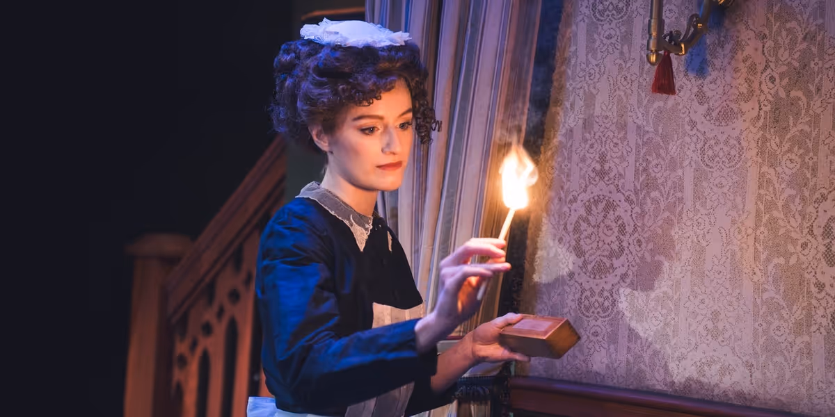 Review: DECEIVED at Fulton Theatre