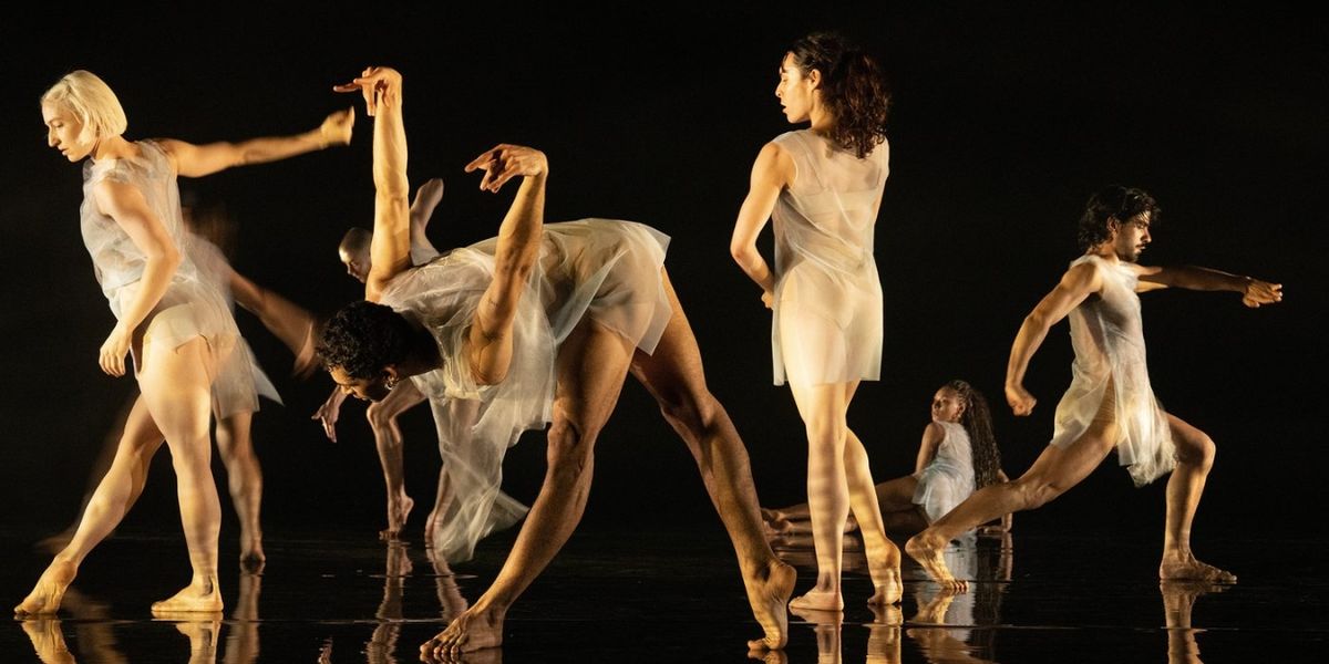 Review: DEEPSTARIA, Sadler's Wells
