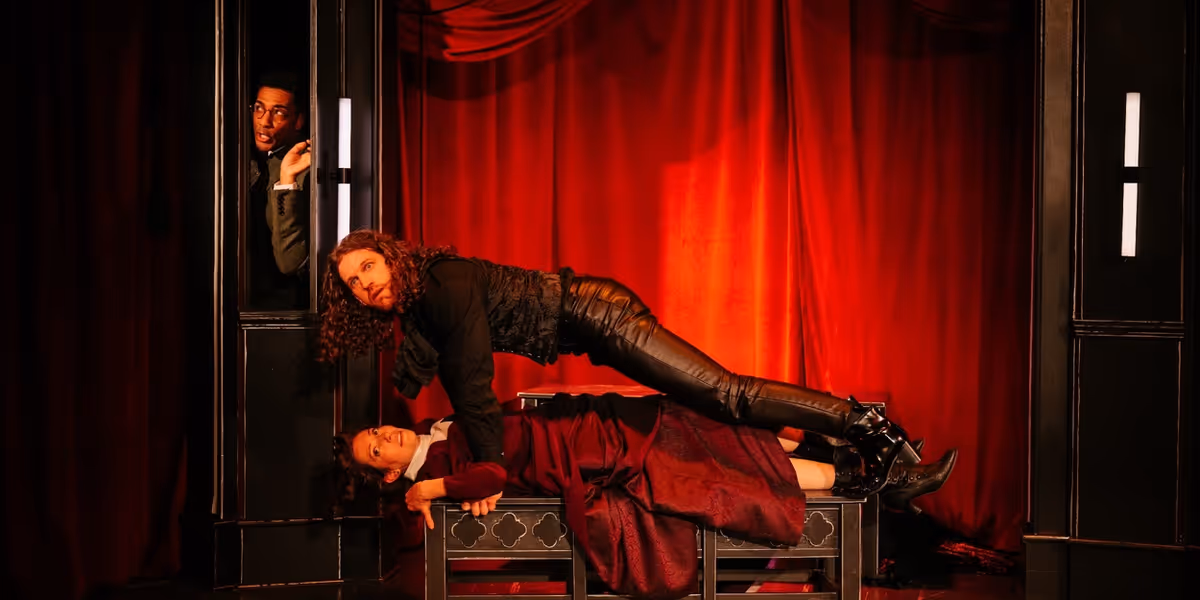 Review: DRACULA: A COMEDY OF TERRORS at Atlas Performing Arts Center