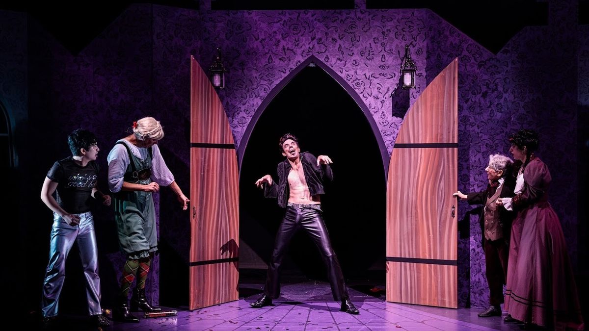 T One Project Review: Actors' Shakespeare Project's DRACULA: A COMEDY OF TERRORS is ...