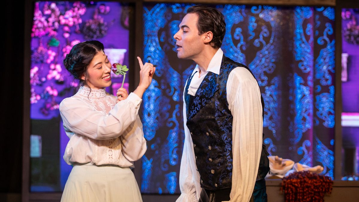Review: DRACULA: A COMEDY OF TERRORS at Revolution Stage Company