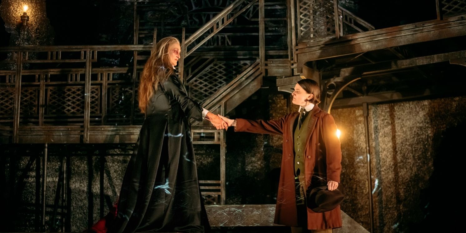 Review: DRACULA: MINA'S RECKONING, Theatre Royal, Glasgow  Image
